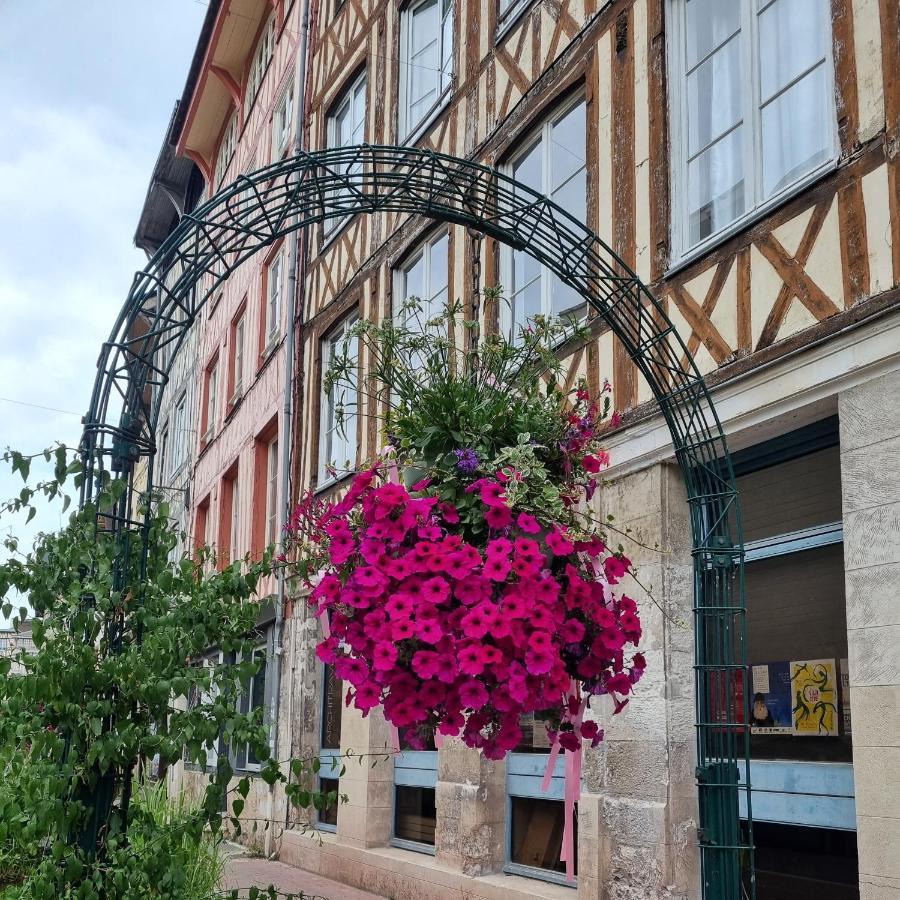 Le Fruit Defendu "Love Room" Jacuzzi Centre Ville Rouen Dış mekan fotoğraf